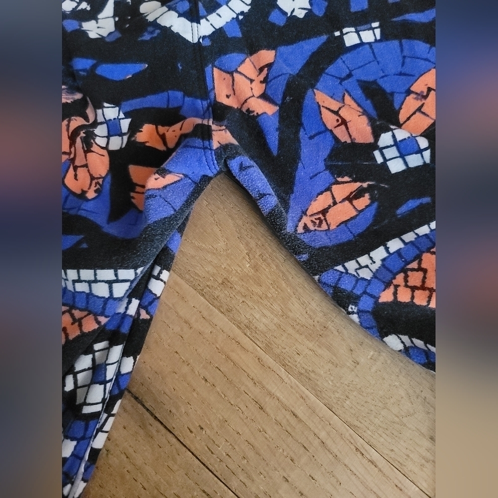 Lularoe Set of 2 pairs of O/S Leggings - Picture 4 of 6